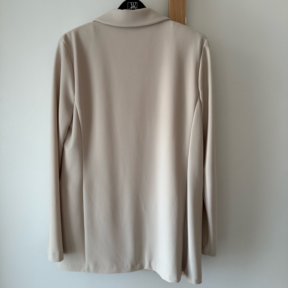 Joseph Ribkoff Straight Blazer - Picture 3 of 8